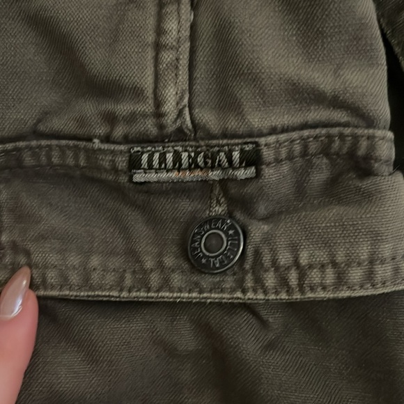 Vintage Overalls- Women’s Illegal Jeans - Picture 5 of 5